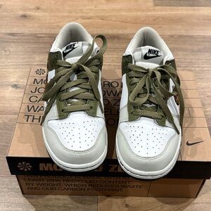 Nike Dunk Women's Sneakers White and Olive